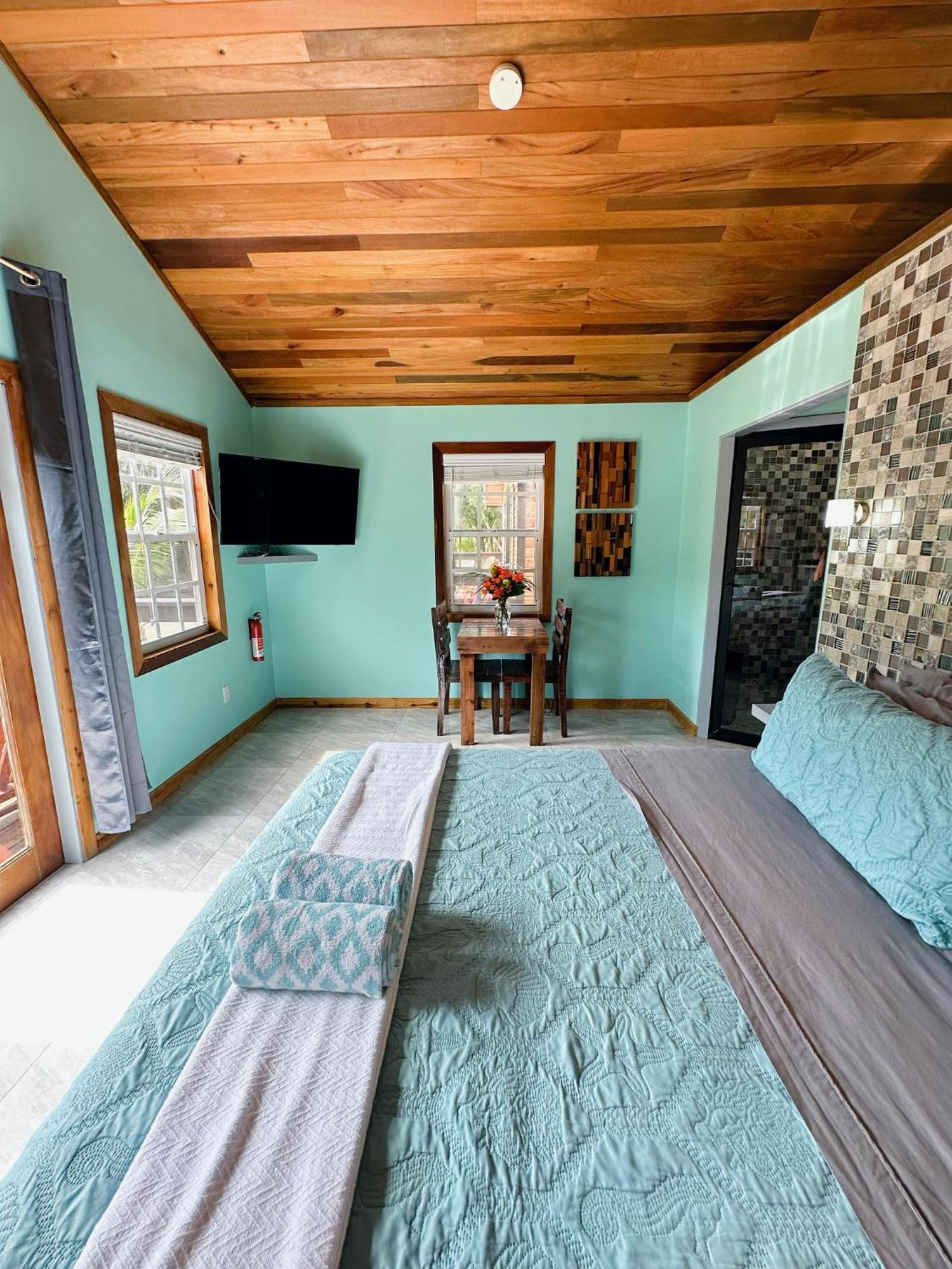Mangata Villas Adults Only Сан Педро Екстериор снимка