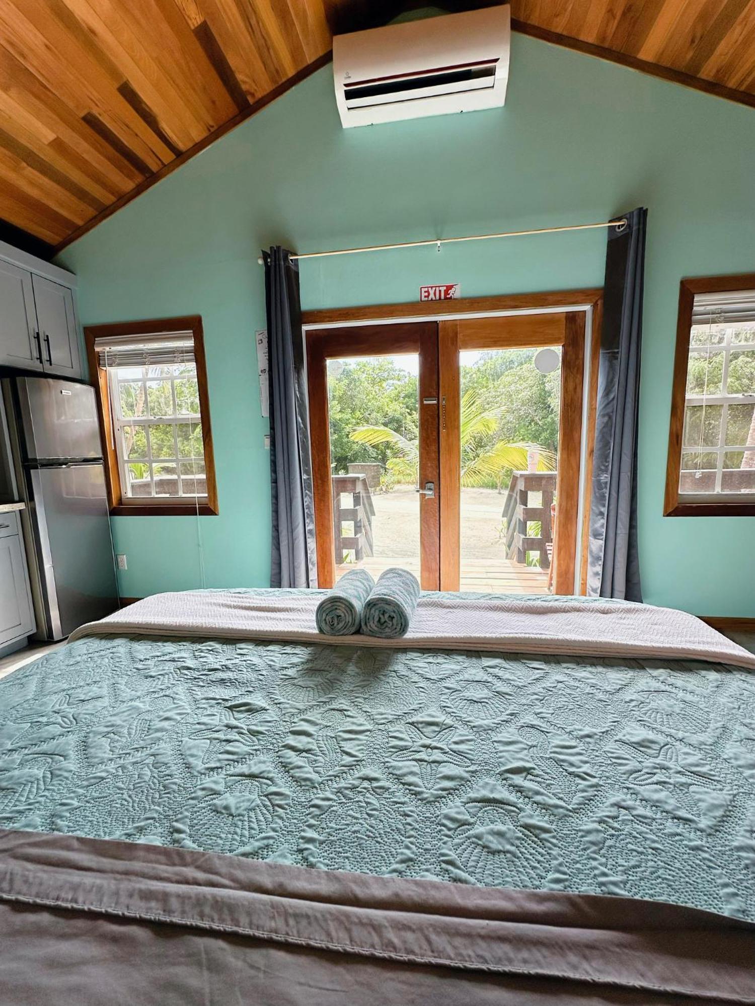 Mangata Villas Adults Only Сан Педро Екстериор снимка